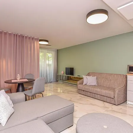 Neringos Apartamentai * Palanga