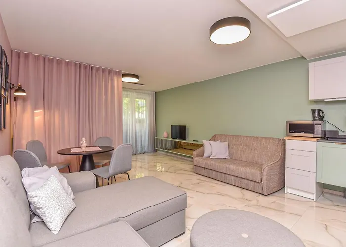 Neringos Apartamentai * Паланга